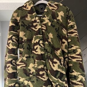 Women Fleece Camo Jacket